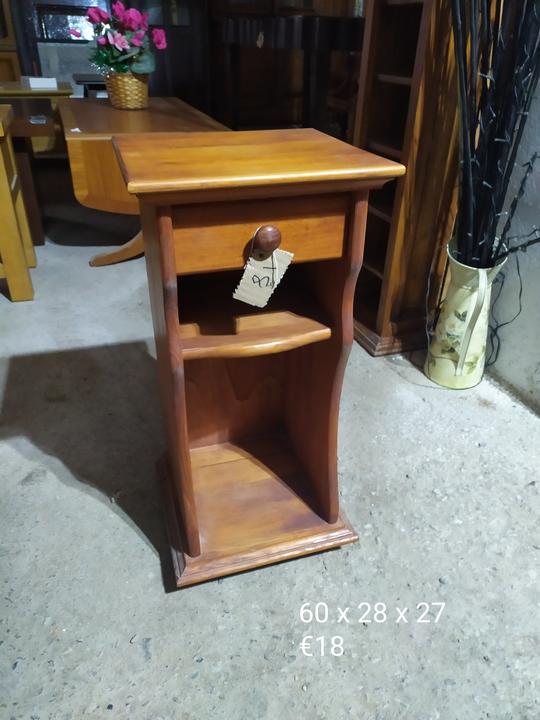 Lamp table €18.00