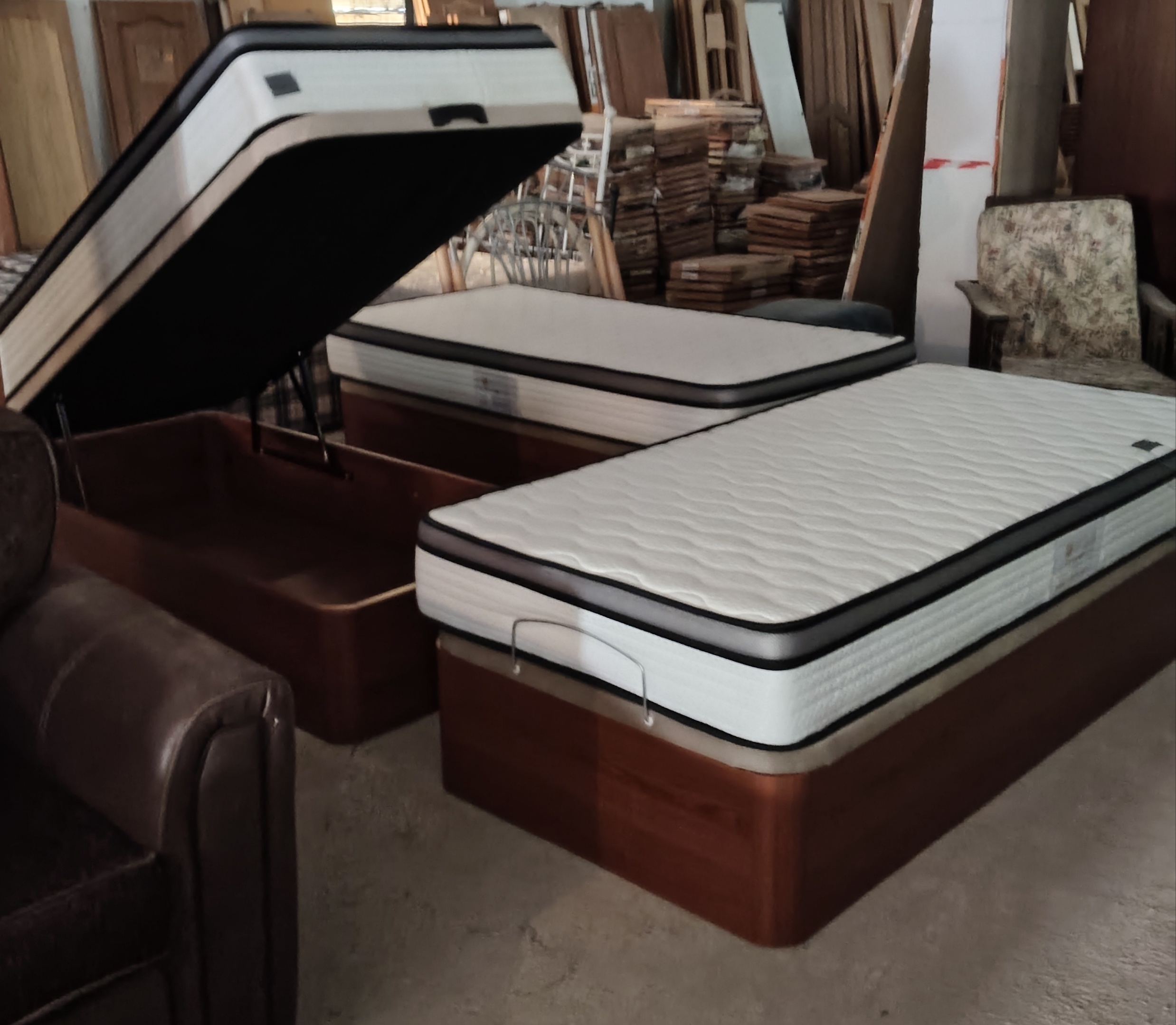 Bedside 3 drawer €40 each  (x4)