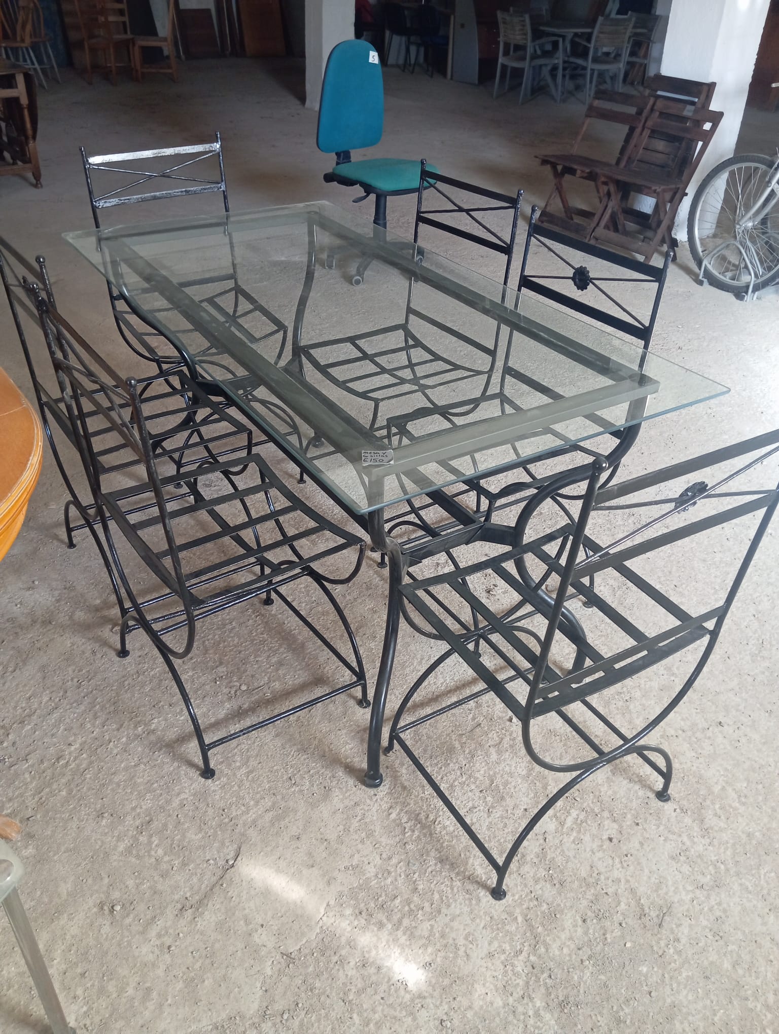 old man staute €25