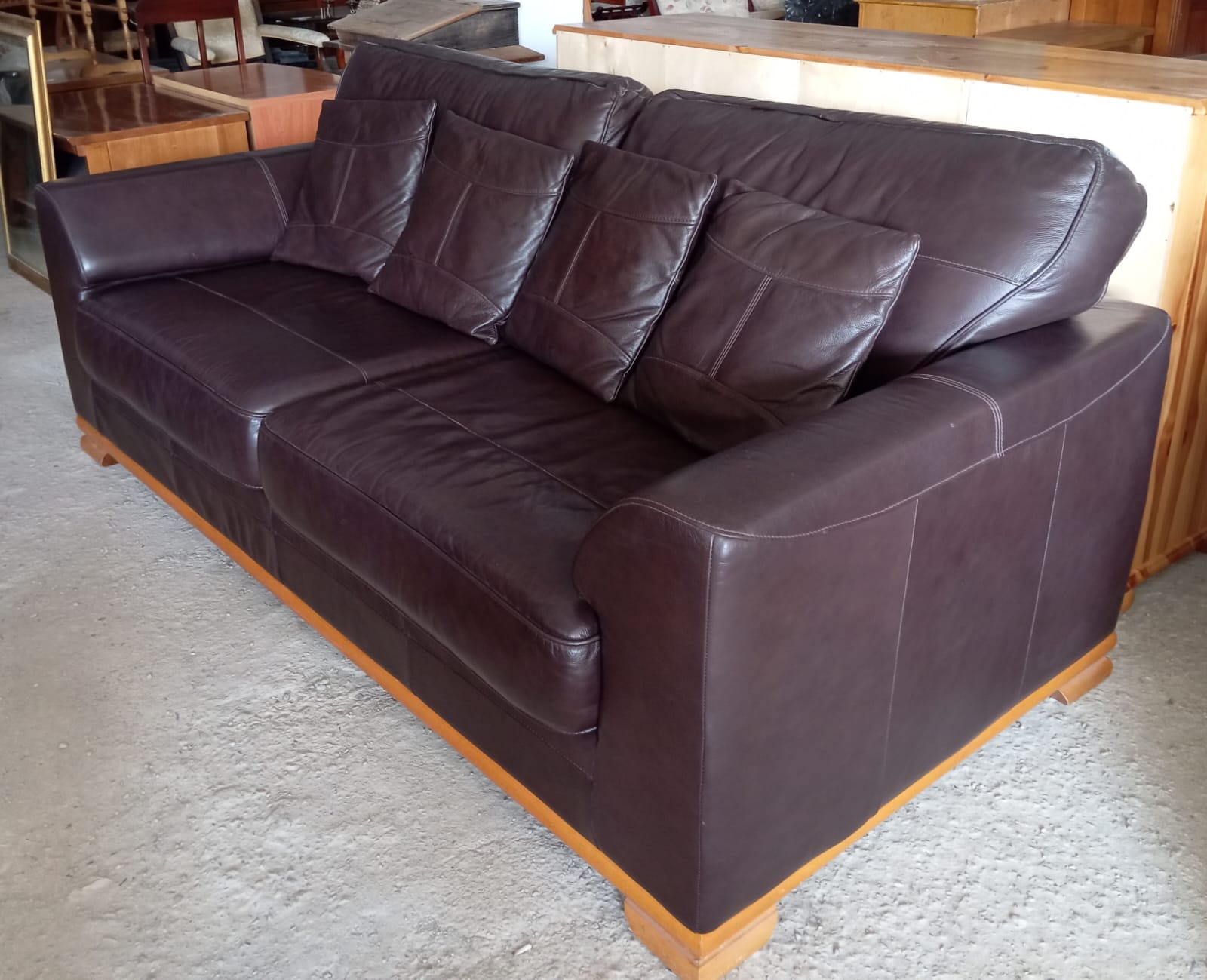 Leather sofa 