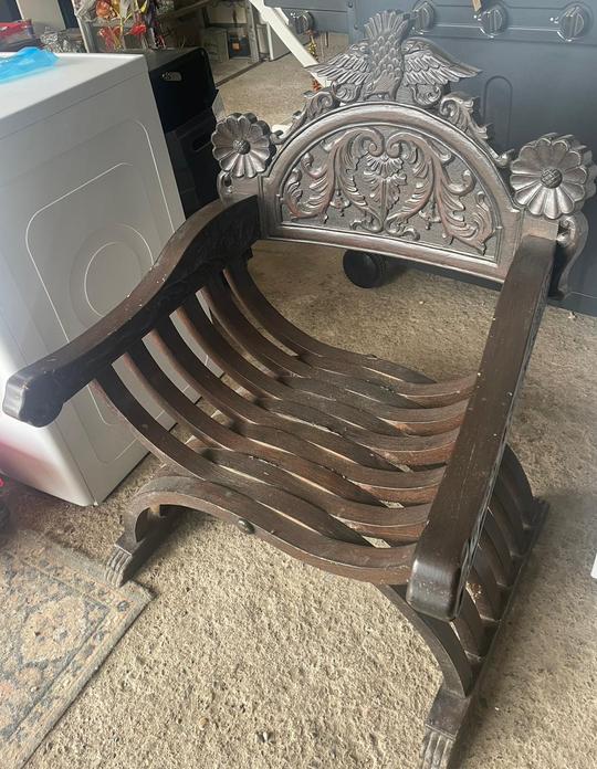 Renaissance 1850s chair/500€