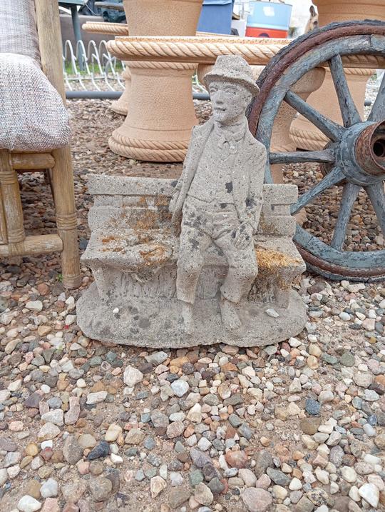 old man staute €25